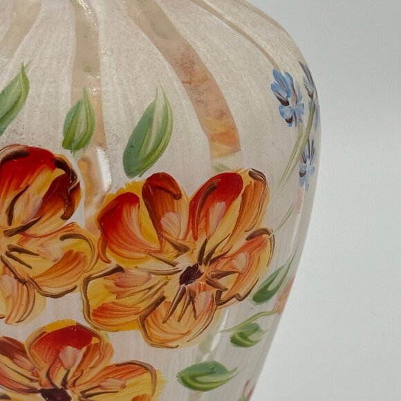 Tracy Porter Hand Painted Clear Blown Glass Bud Vase Floral Flowers Ruffled Edge - Picture 4 of 10